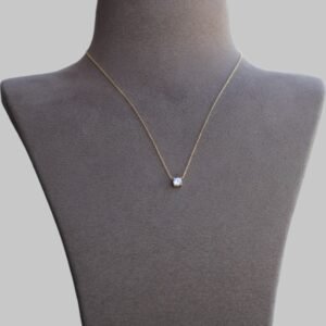 Gümüş Tek Taş Kolye