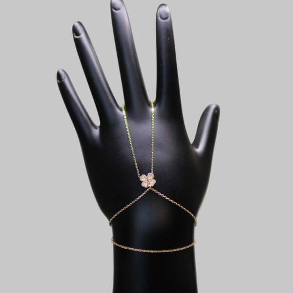 Gümüş Yonca Şahmeran