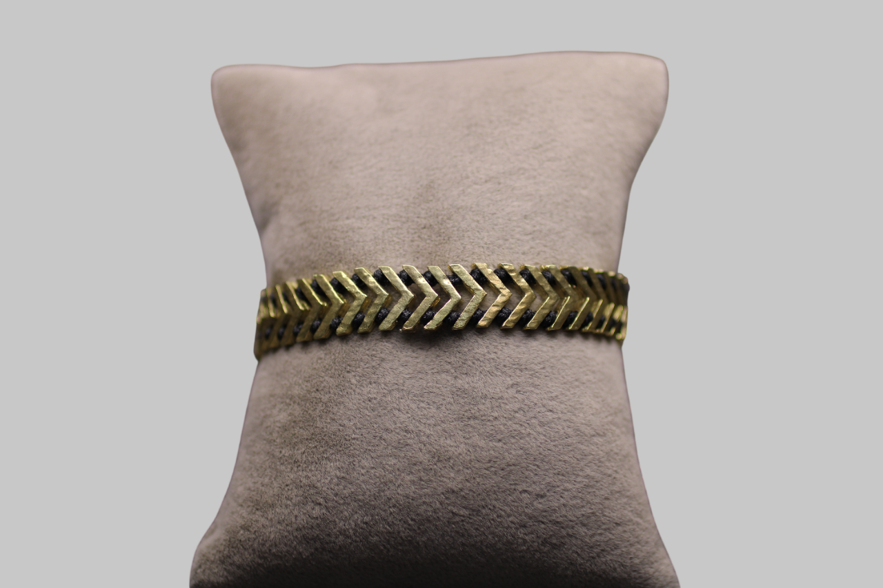 İpli Bileklik - Görsel 1